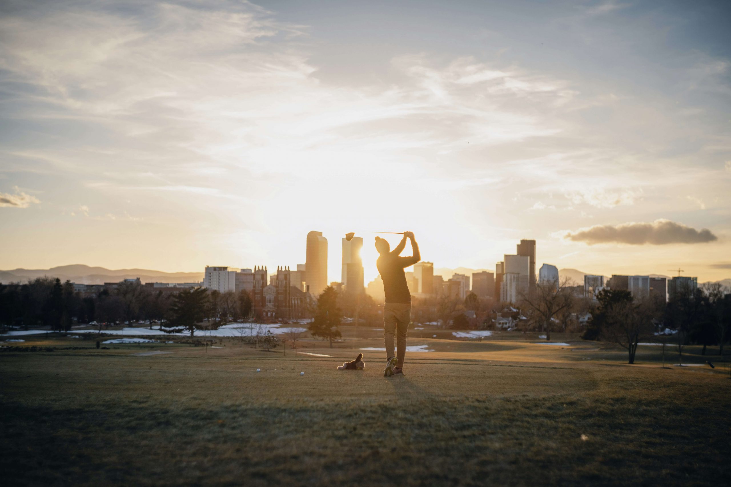 How To Pack Your Golf Clubs for A Flight (The Best Way)